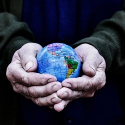 article-exil-psychogénéalogie article dédié à l'exil et son impact sur la psychogénéalogie